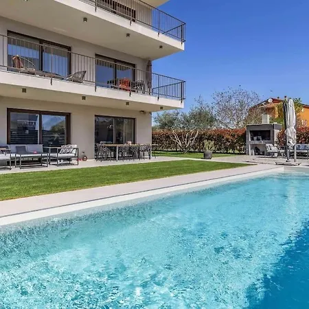 Ap Caci Mit Pool - Istriensonne 0712-0737 Apartment Medulin Exterior photo