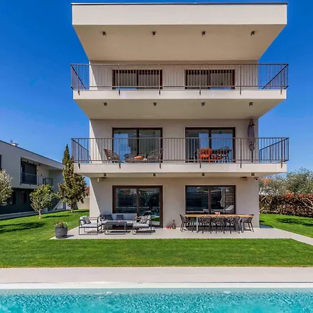 Ap Caci Mit Pool - Istriensonne 0712-0737 Apartment Medulin Exterior photo