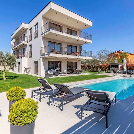 Ap Caci Mit Pool - Istriensonne 0712-0737 Apartment Medulin Exterior photo