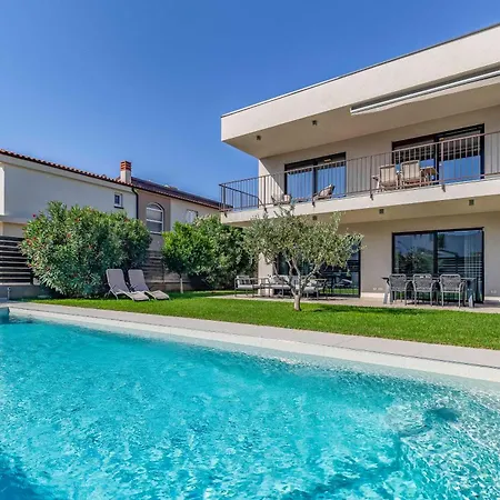Ap Caci Mit Pool - Istriensonne 0712-0737 Apartment Medulin Exterior photo