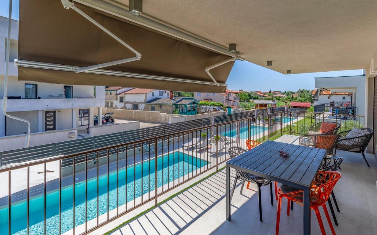 Appartement Ap Caci Mit Pool - Istriensonne 0712-0737 Medulin