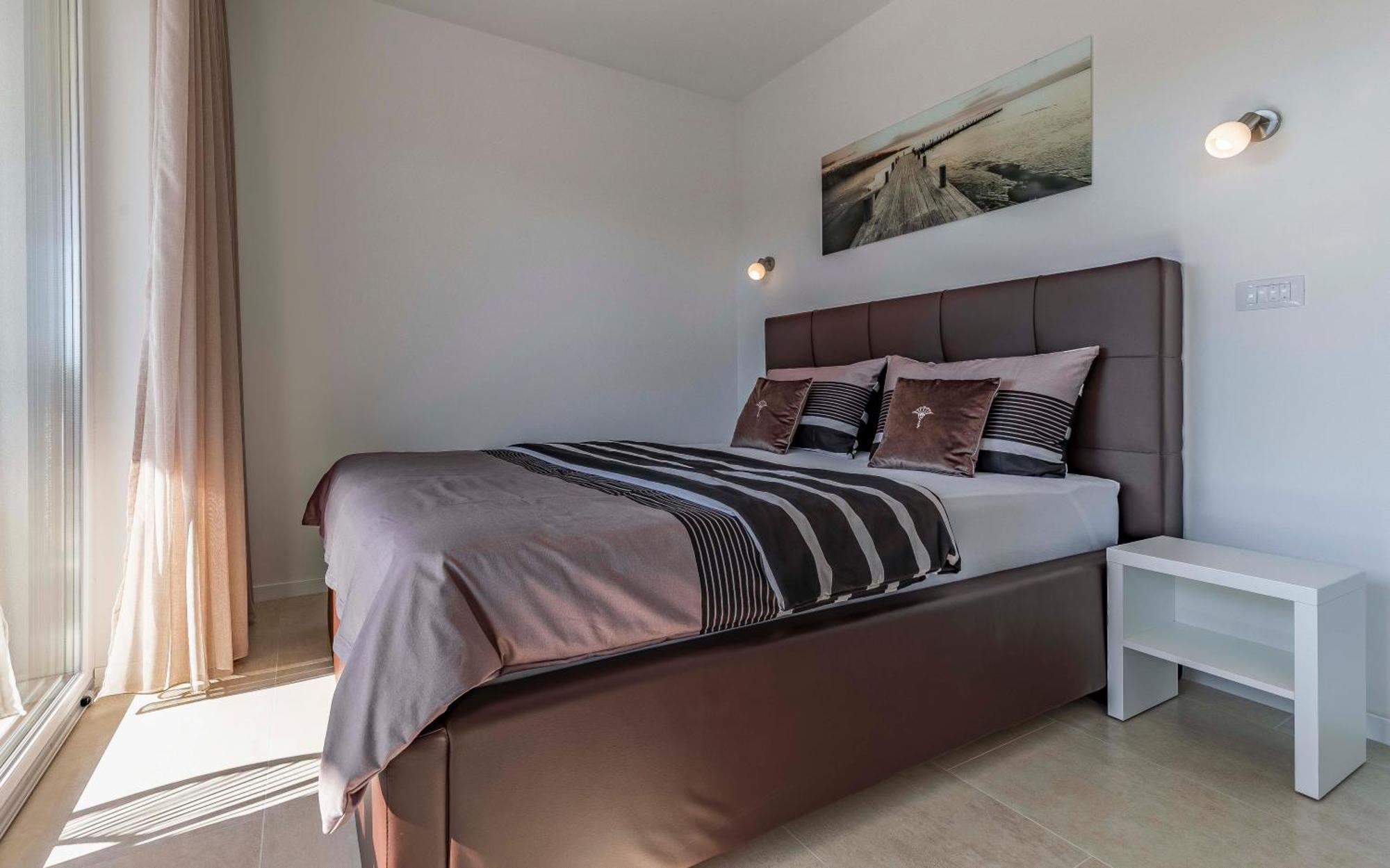 Apartamento Ap Caci Mit Pool - Istriensonne 0712-0737 Medulin